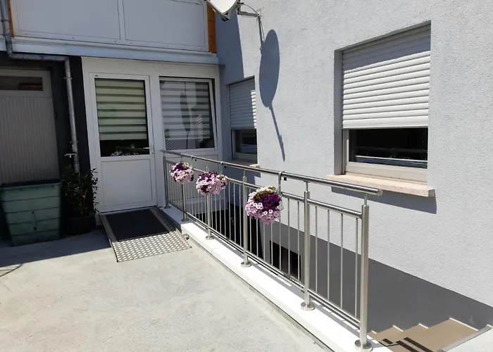 דירה Haus Monika זלטינגן-רכטינג